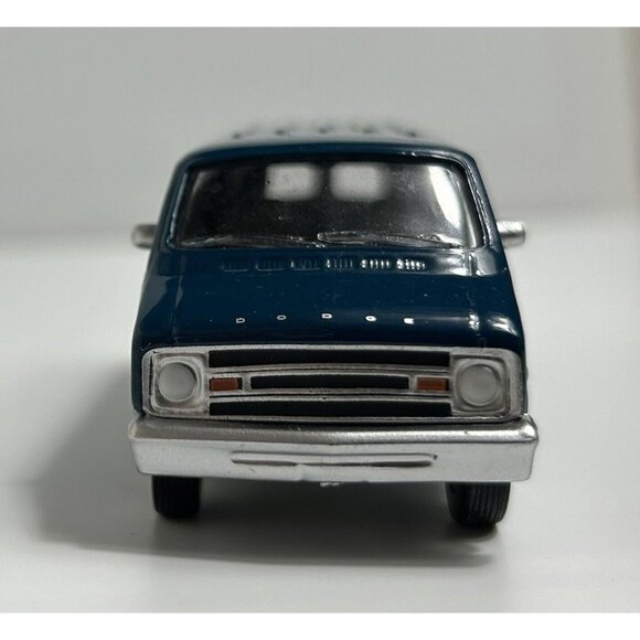 Percy’s Threads Greenlight 2011 Die Case 1977 Dodge B-100 Van Blue Green Color - Picture 4 of 7